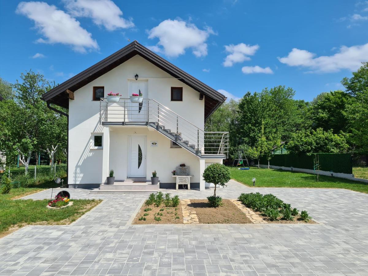 Orhidea Villa Bihać Dış mekan fotoğraf