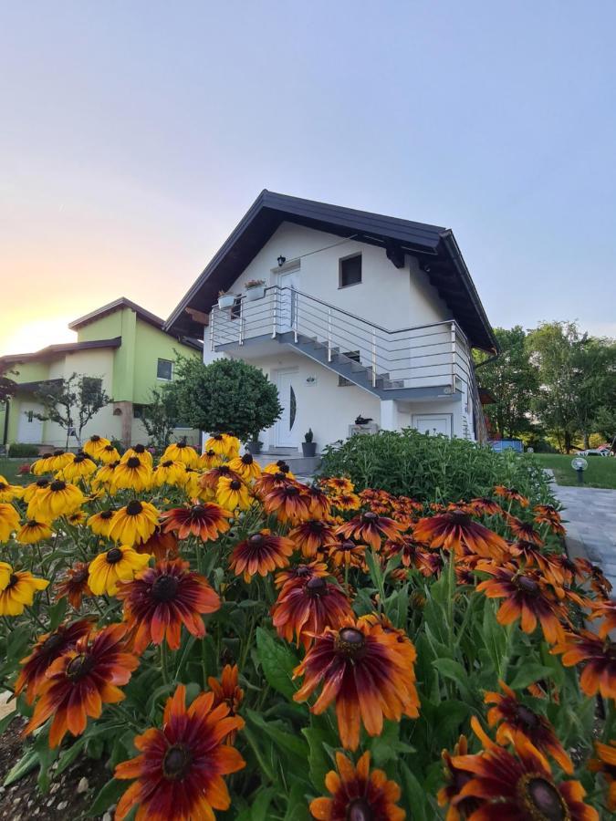 Orhidea Villa Bihać Dış mekan fotoğraf